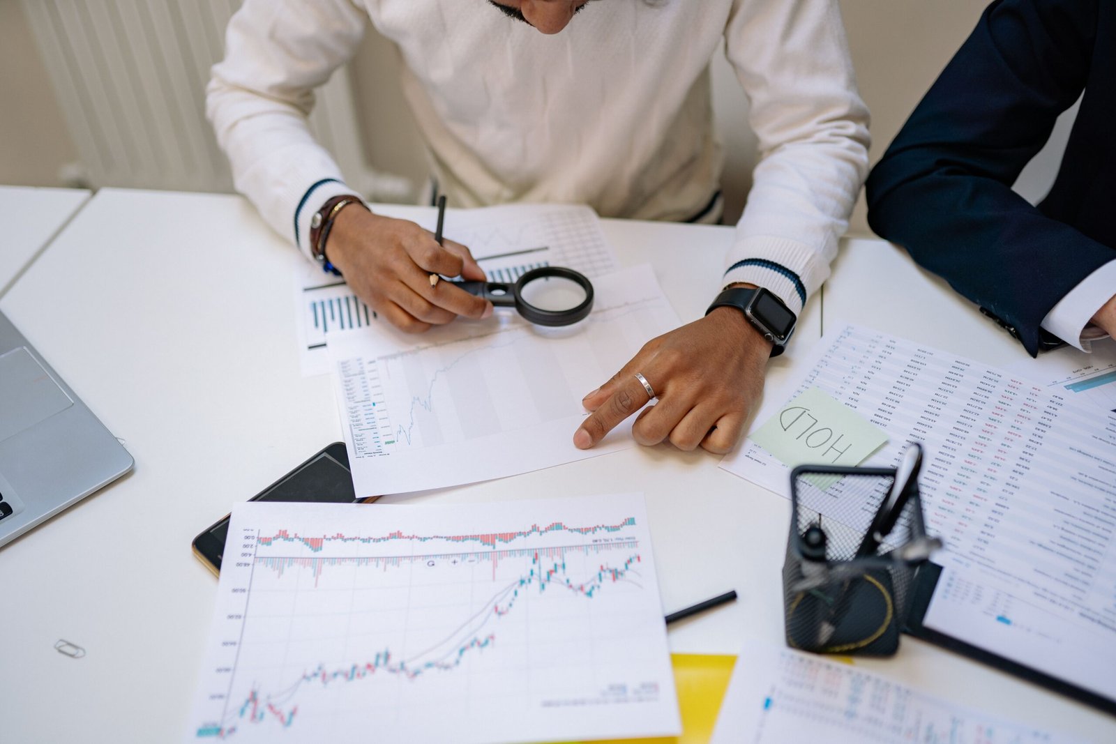 How to Make Money Doing Freelance Economic Research