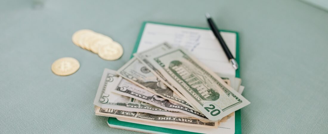 How to Manage Multiple Credit Cards Effectively