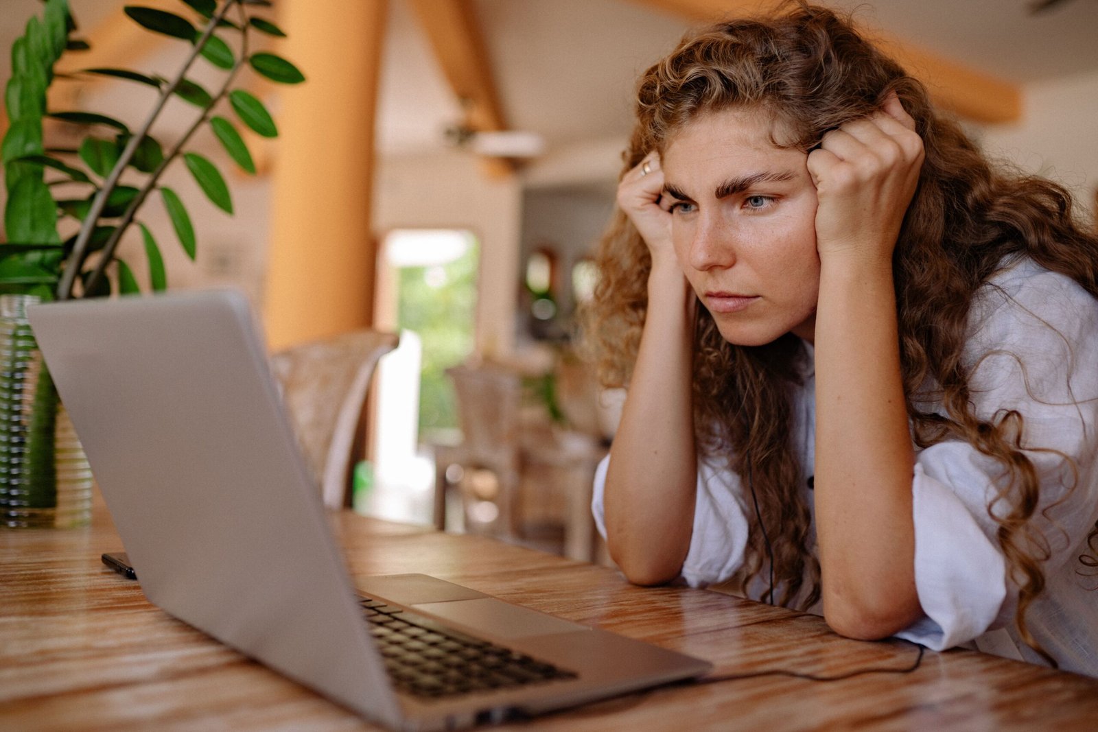“Best Micro-Freelancing Gigs for Beginners: Earn Fast Digital Payouts Between Classes”