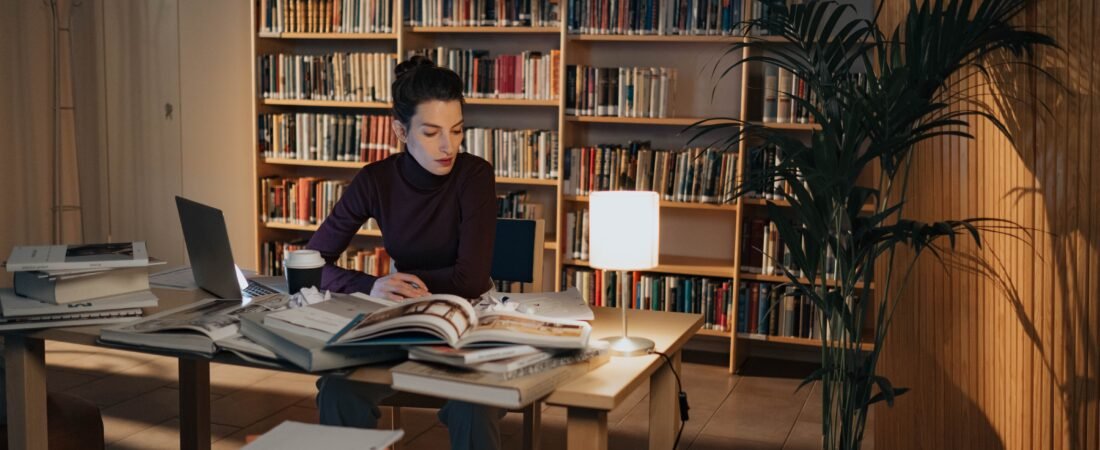 How to Find Flexible Remote Work for University Students During Final Exams