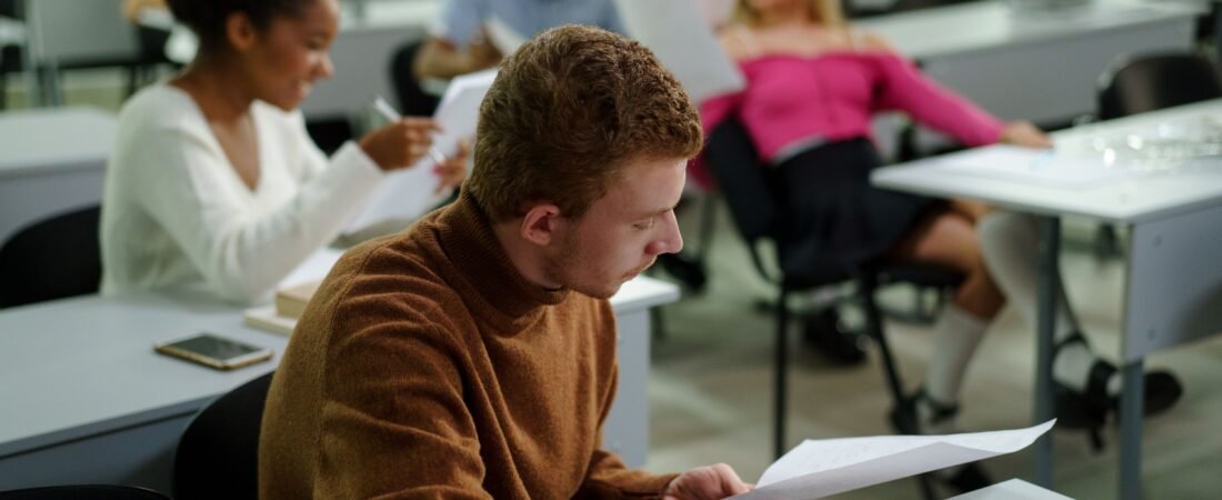 How to Sell Your Class Notes for Cash: The Ultimate 2026 Student Guide