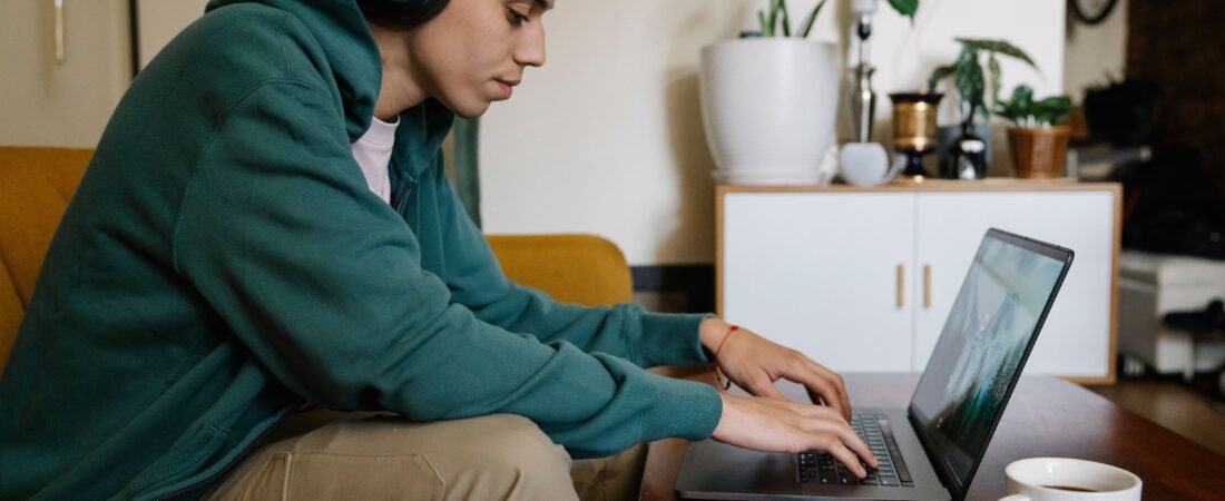 five online transcription sites where students can actually get hired with zero experience