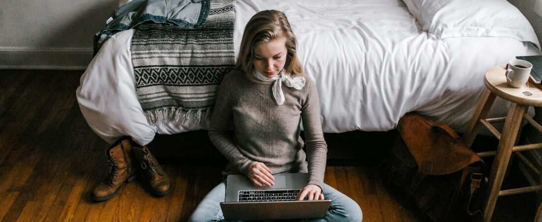 Is Etsy Still Profitable in 2026? How Much Can You Realistically Make Selling Digital Products